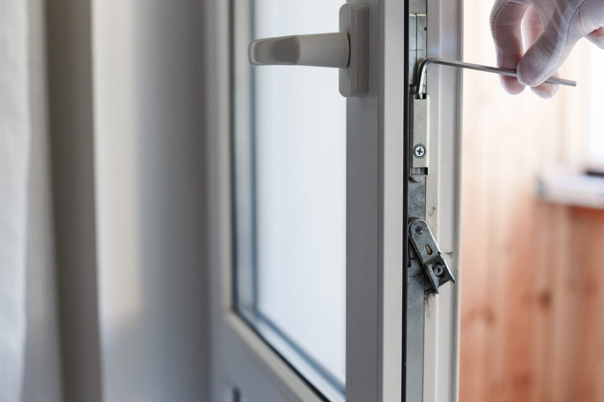 instalacion de ventanas abatibles